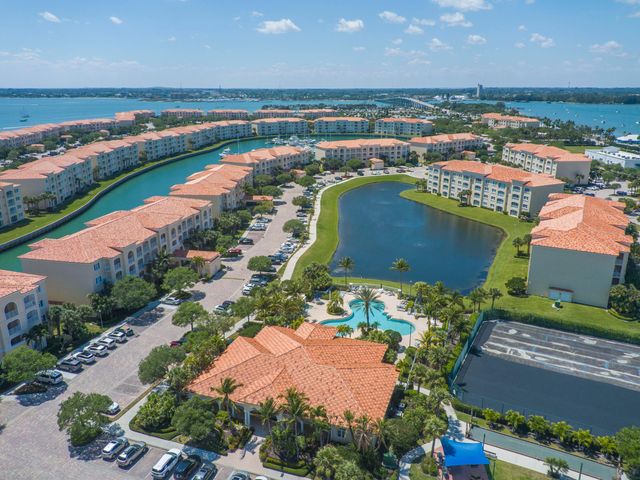 6 Harbour Isle Drive E Ph01, Fort Pierce, FL 34949