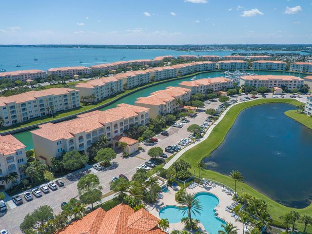 6 Harbour Isle Drive E Ph01, Fort Pierce, FL 34949