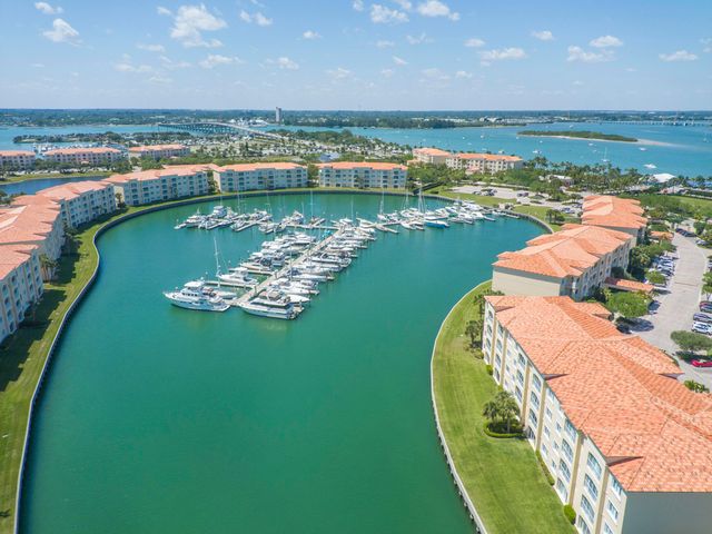 6 Harbour Isle Drive E Ph01, Fort Pierce, FL 34949