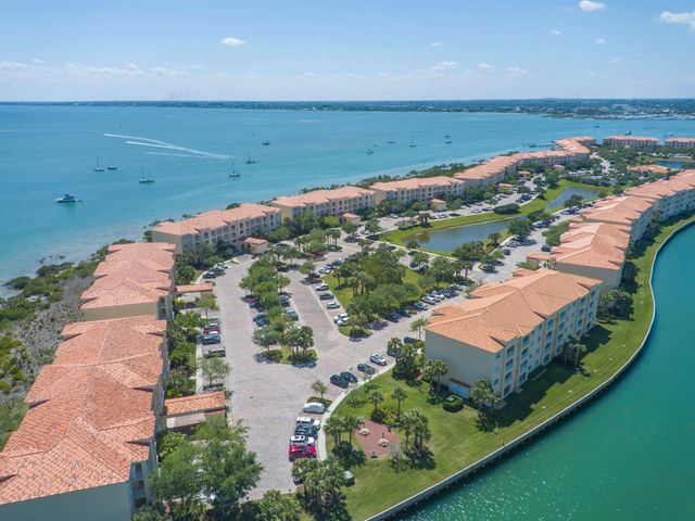 6 Harbour Isle Drive E Ph01, Fort Pierce, FL 34949