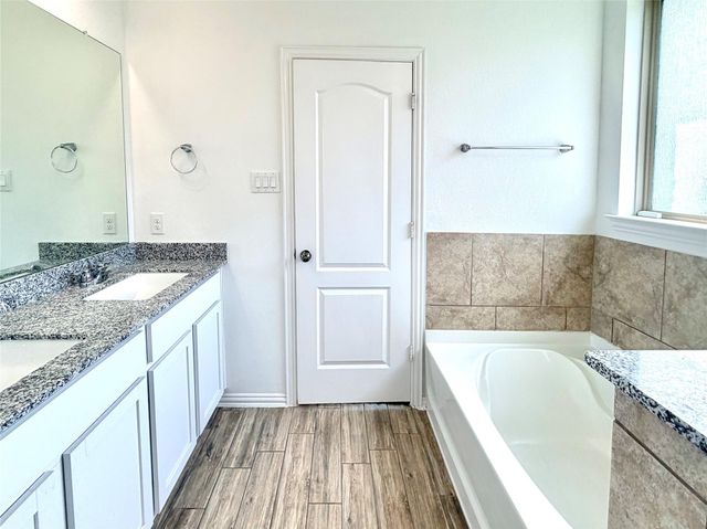 31343 Horseshoe Meadow Bend Lane, Fulshear, TX 77441