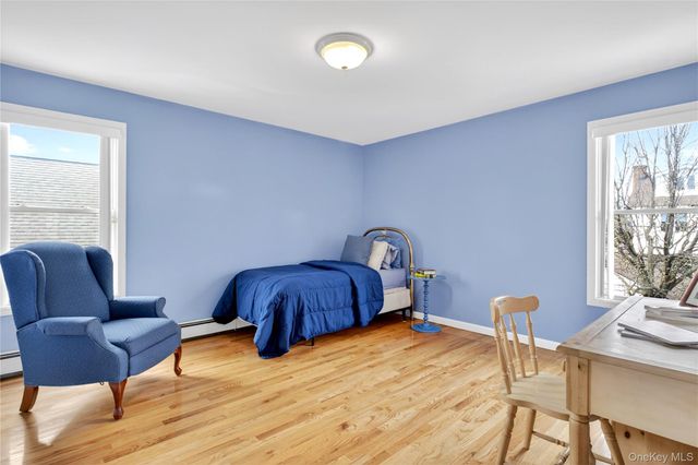 1019 Whittier Avenue, New Hyde Park, NY 11040