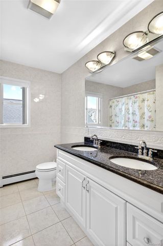 1019 Whittier Avenue, New Hyde Park, NY 11040