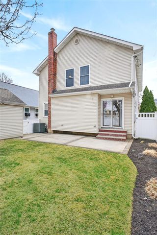 1019 Whittier Avenue, New Hyde Park, NY 11040