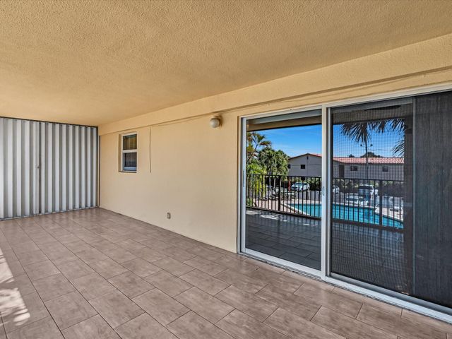 333 SE 20th Avenue 204, Deerfield Beach, FL 33441