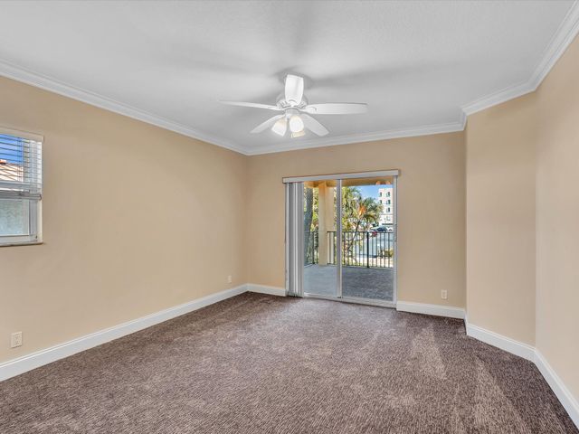 333 SE 20th Avenue 204, Deerfield Beach, FL 33441
