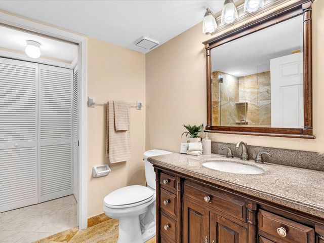 333 SE 20th Avenue 204, Deerfield Beach, FL 33441