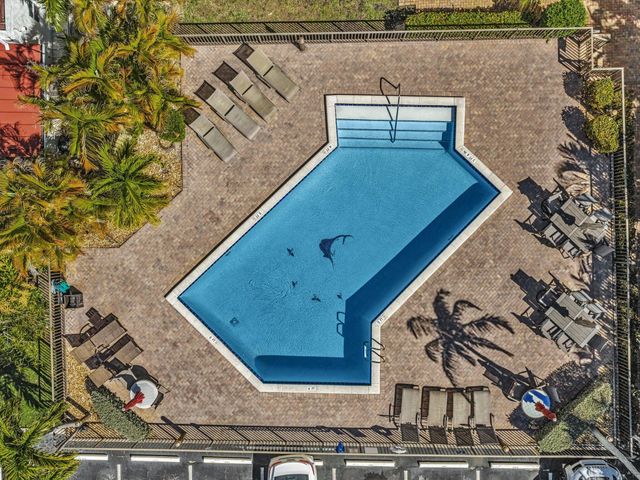 333 SE 20th Avenue 204, Deerfield Beach, FL 33441