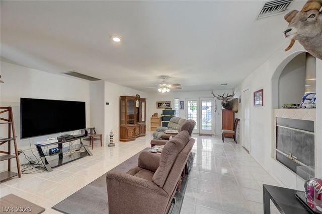 4910 East Philadelphia Avenue, Las Vegas, NV 89104