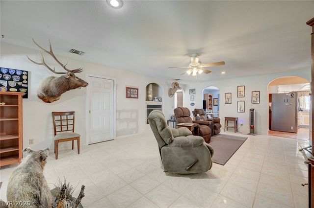 4910 East Philadelphia Avenue, Las Vegas, NV 89104