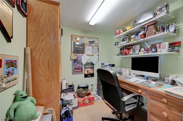 4910 East Philadelphia Avenue, Las Vegas, NV 89104