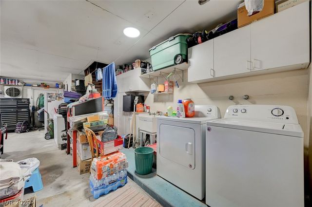 4910 East Philadelphia Avenue, Las Vegas, NV 89104