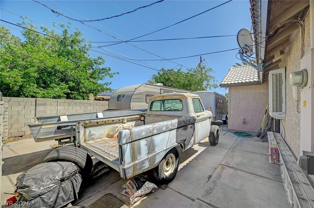 4910 East Philadelphia Avenue, Las Vegas, NV 89104