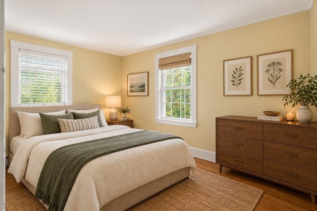 118 Oakdale Rd, Newton, MA 02461