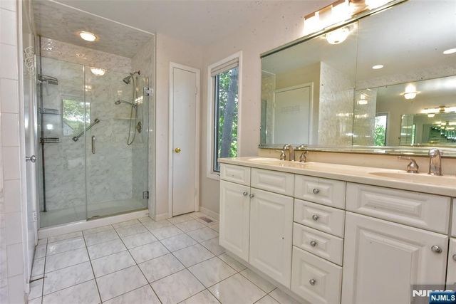 143 Fisher Road, Mahwah, NJ 07430