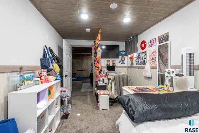 1313 E 70th St N Street N, Sioux Falls, SD 57104