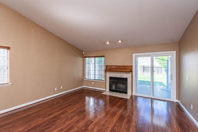 8127 Aztec Way, Antelope, CA 95843