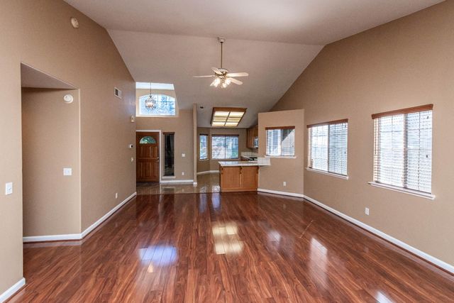 8127 Aztec Way, Antelope, CA 95843