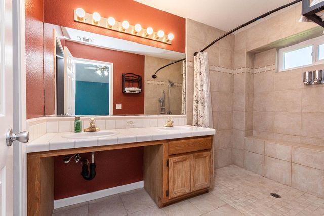 8127 Aztec Way, Antelope, CA 95843