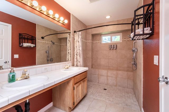 8127 Aztec Way, Antelope, CA 95843