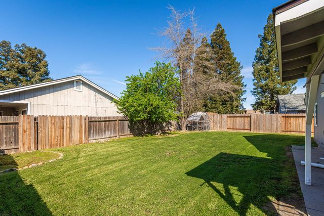 8127 Aztec Way, Antelope, CA 95843