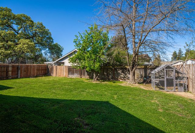 8127 Aztec Way, Antelope, CA 95843