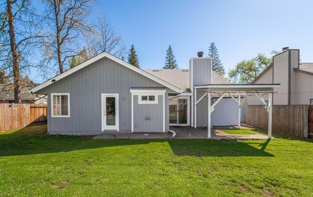 8127 Aztec Way, Antelope, CA 95843