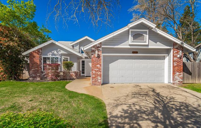 8127 Aztec Way, Antelope, CA 95843