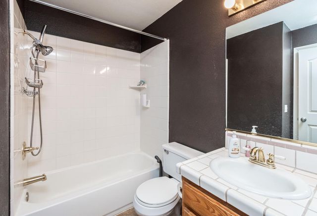 8127 Aztec Way, Antelope, CA 95843