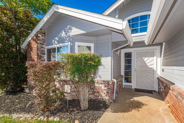 8127 Aztec Way, Antelope, CA 95843