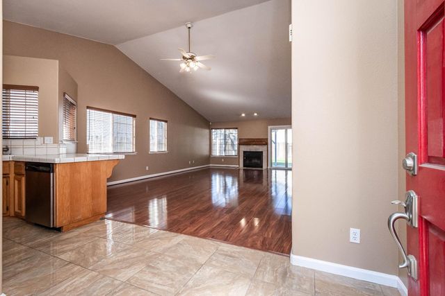 8127 Aztec Way, Antelope, CA 95843