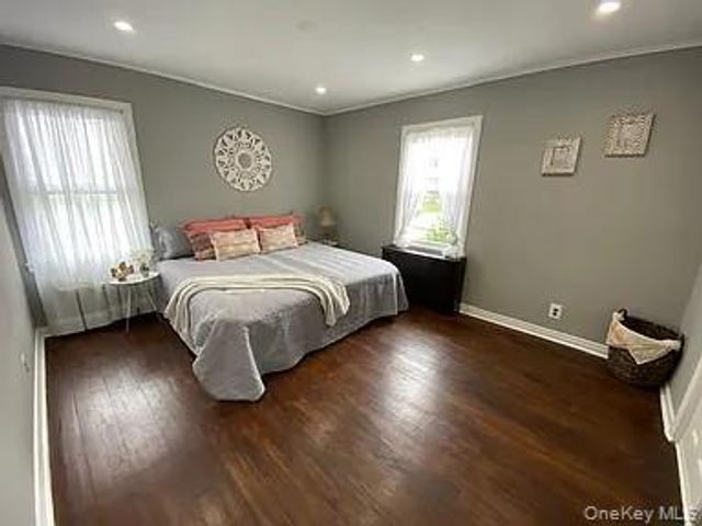 4 West Court, Bethpage, NY 11714