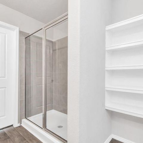 1827 Gibbons Creek Drive, Rosenberg, TX 77469
