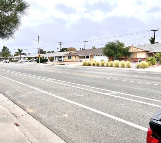 28451 Murrieta, Menifee, CA 92586