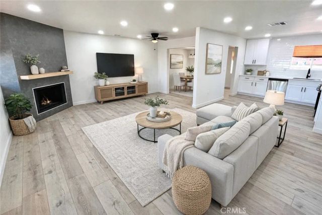 28451 Murrieta, Menifee, CA 92586