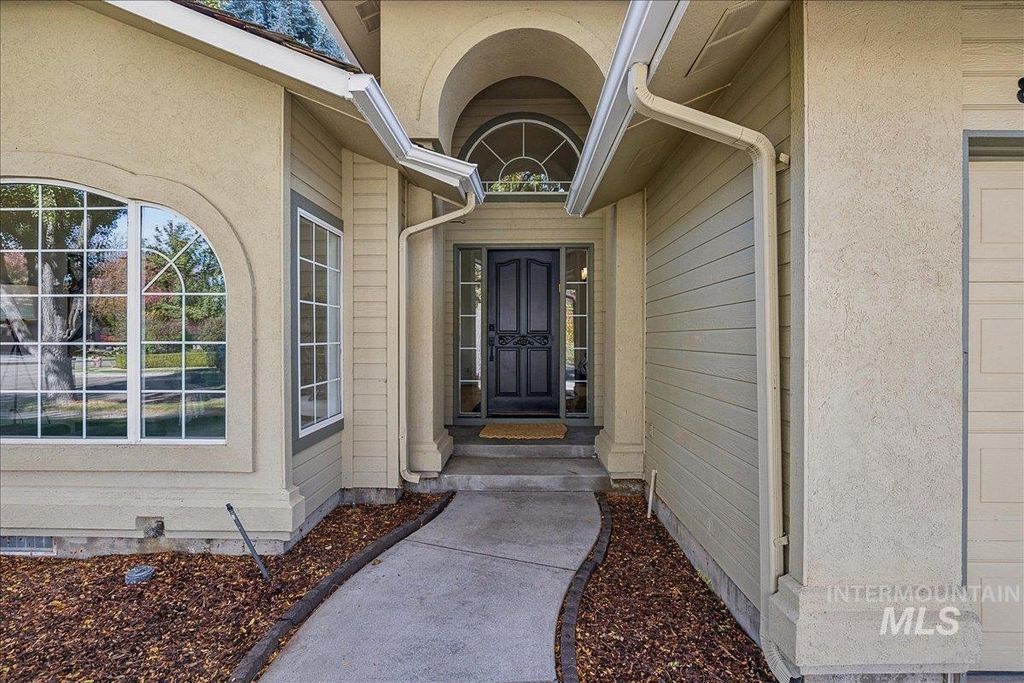 8001 W Innsbrook Court, Boise, ID 83704 photo 3