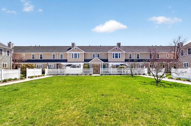 361 Tilden Commons Ln 361, Braintree, MA 02184