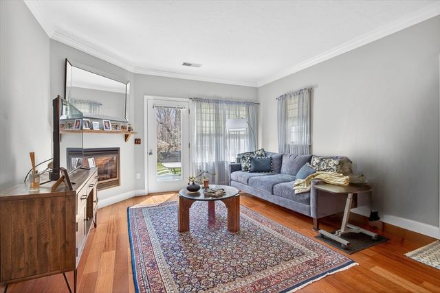 361 Tilden Commons Ln 361, Braintree, MA 02184