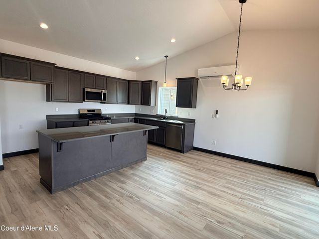 1136 Jersey St, Sandpoint, ID 83864