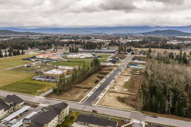 1136 Jersey St, Sandpoint, ID 83864