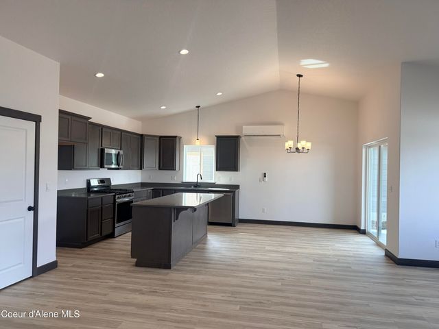 1136 Jersey St, Sandpoint, ID 83864