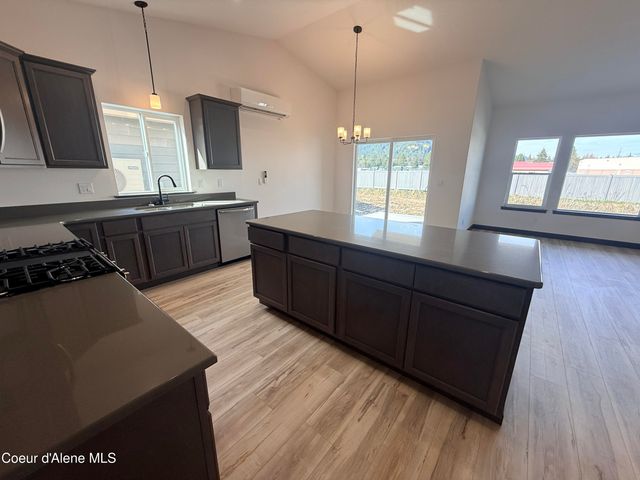 1136 Jersey St, Sandpoint, ID 83864