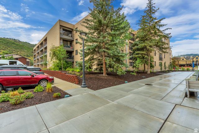 2000 PROSPECTOR AVE #411, Park City, UT 84060