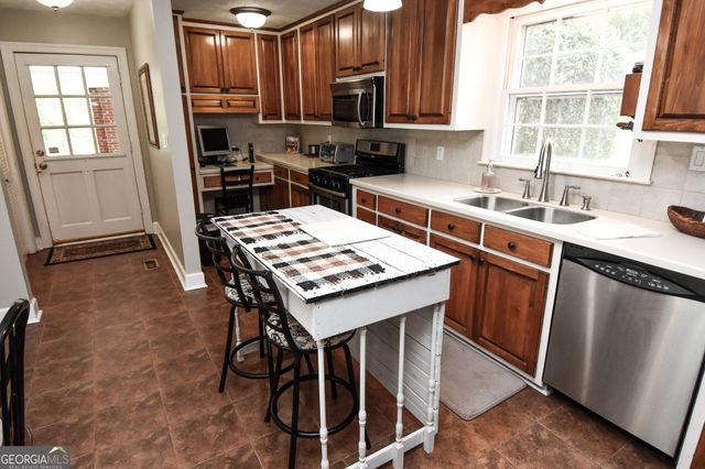 120 Mill Race Road, Thomaston, GA 30286
