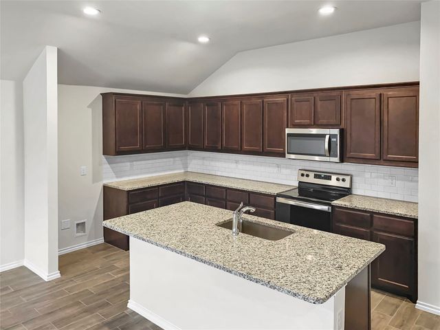 9909 Mescalbean Boulevard, Fort Worth, TX 76036