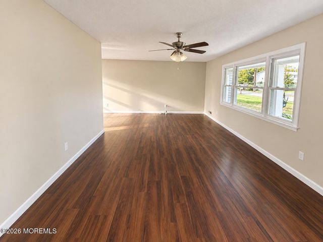 112 Blossom Drive, Toms River, NJ 08753
