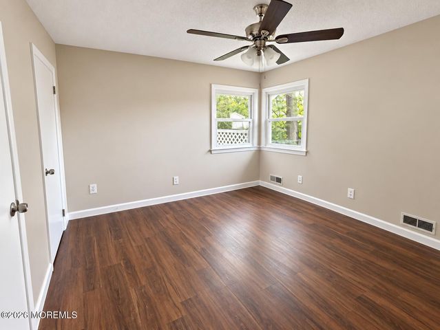 112 Blossom Drive, Toms River, NJ 08753