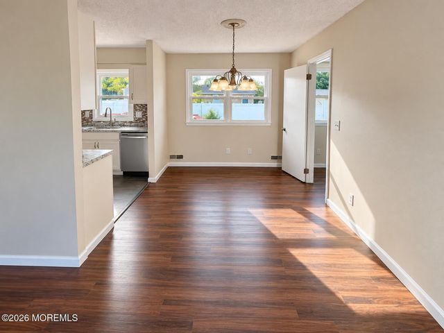 112 Blossom Drive, Toms River, NJ 08753