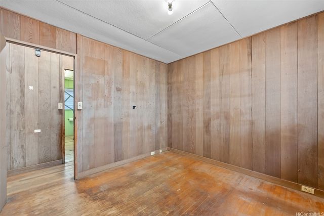 823 Gulick Avenue, Honolulu, HI 96819