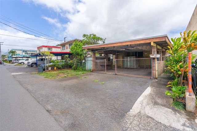 823 Gulick Avenue, Honolulu, HI 96819